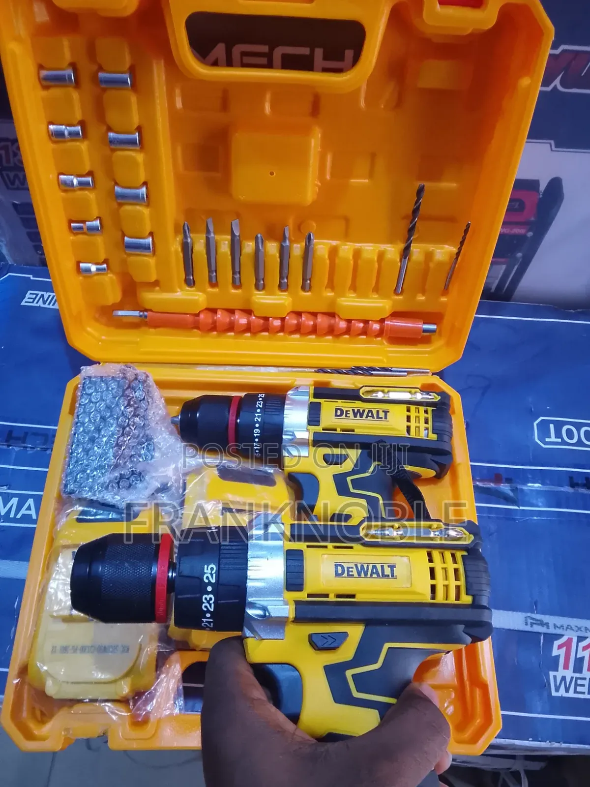 DeWalt Cordless Drill Set