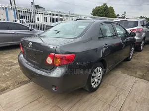 Toyota Corolla 2009 Gray
