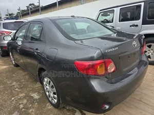 Toyota Corolla 2009 Gray