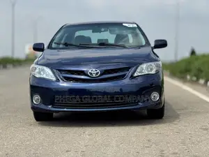Toyota Corolla LE 4dr Sedan (1.8L 4cyl 4A) 2012 Blue