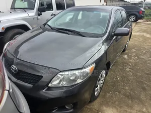 Toyota Corolla 2009 Gray