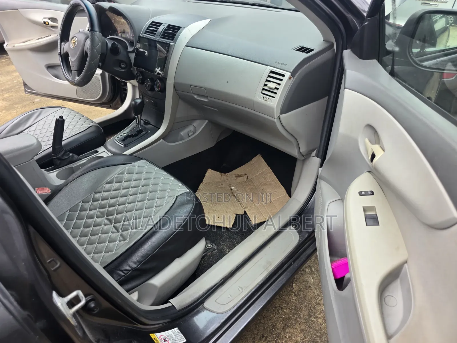 Toyota Corolla 2009 Gray