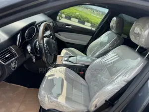 Mercedes-Benz M Class ML350 4MATIC 4dr SUV AWD (3.5L 6cyl 7A) 2014 Gray