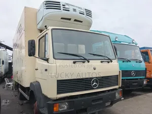 Mercedes-Benz 814