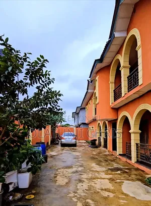 3bdrm Block of Flats in Ikola Eleyin, Ikola, Alimosho for sale