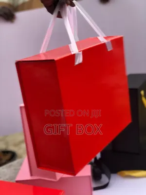 Magnetic Flip Box 12by10by4'5
