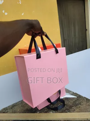 Magnetic Flip Box 12by10by4'5