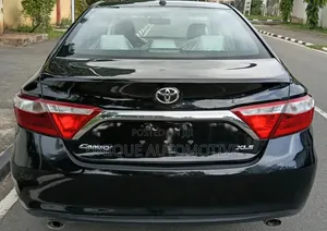 Toyota Camry XLE 4dr Sedan (3.5L 6cyl 6A) 2015 Black