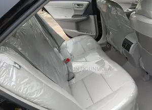 Toyota Camry XLE 4dr Sedan (3.5L 6cyl 6A) 2015 Black