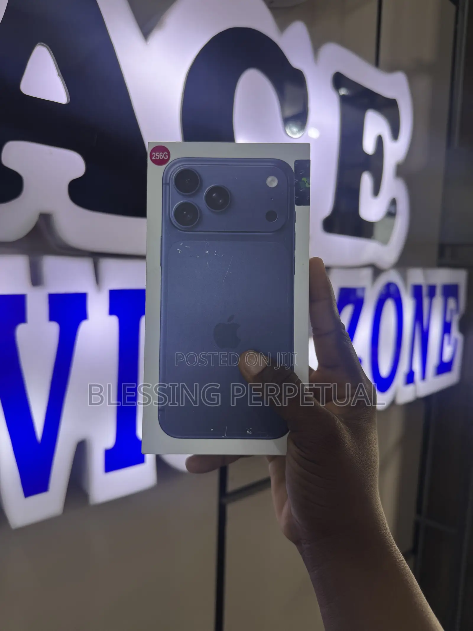 New Apple iPhone 17 Pro Max 256 GB Blue