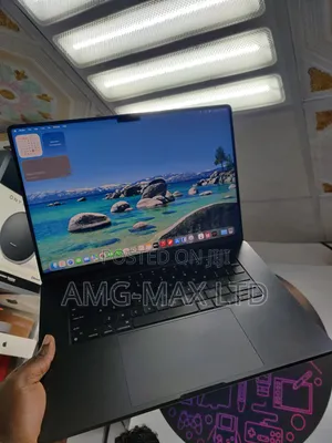 Laptop Apple MacBook Pro 2023 M3 Pro 18GB Apple M3 Pro SSD 1T