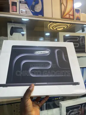 New Laptop Apple MacBook Pro 2024 M4 Max 36GB Apple M4 Max SSD 1T