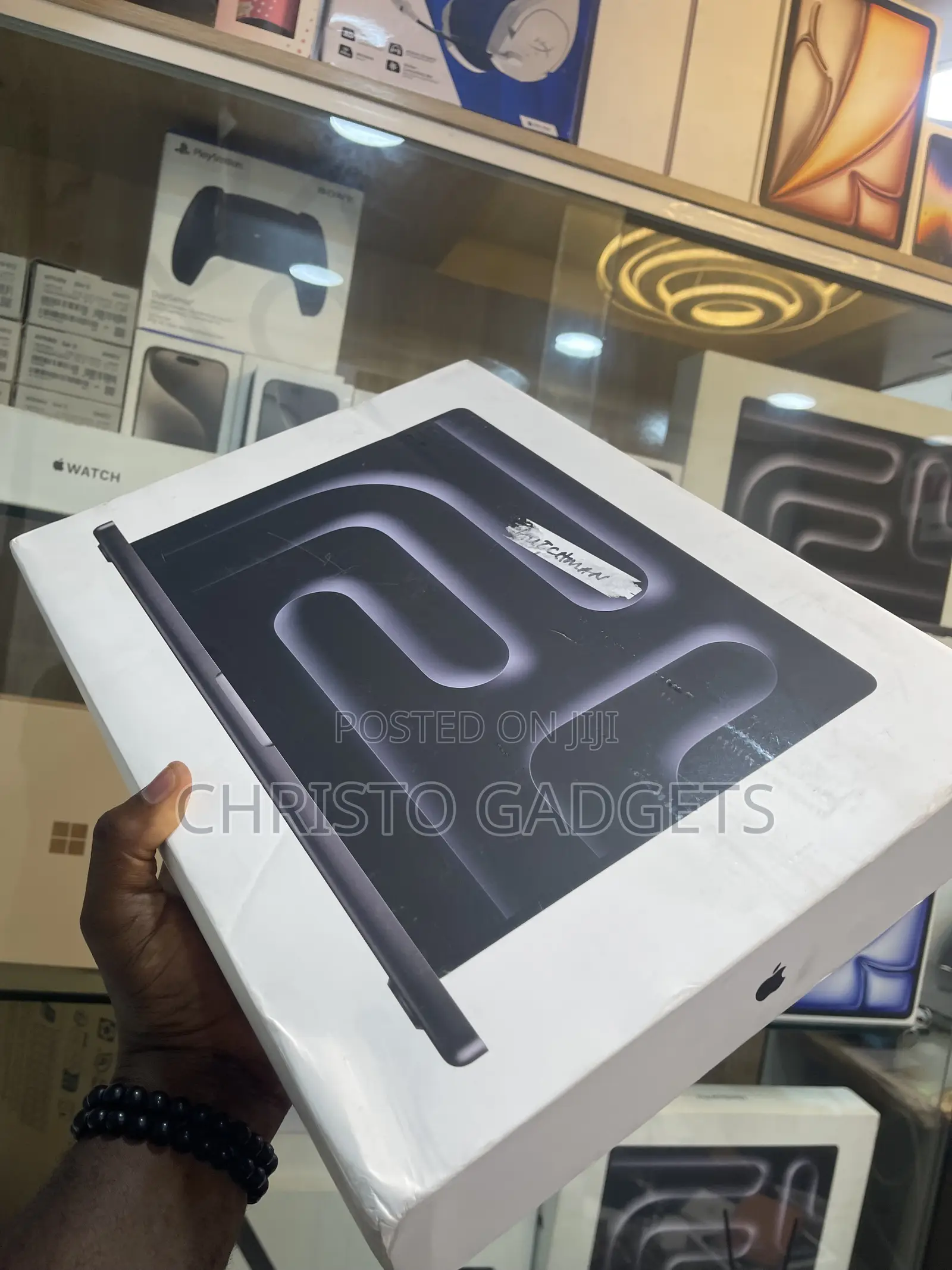 New Laptop Apple MacBook Pro 2024 M4 Max 36GB Apple M4 Max SSD 1T
