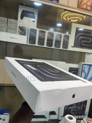 New Laptop Apple MacBook Pro 2024 M4 Max 36GB Apple M4 Max SSD 1T