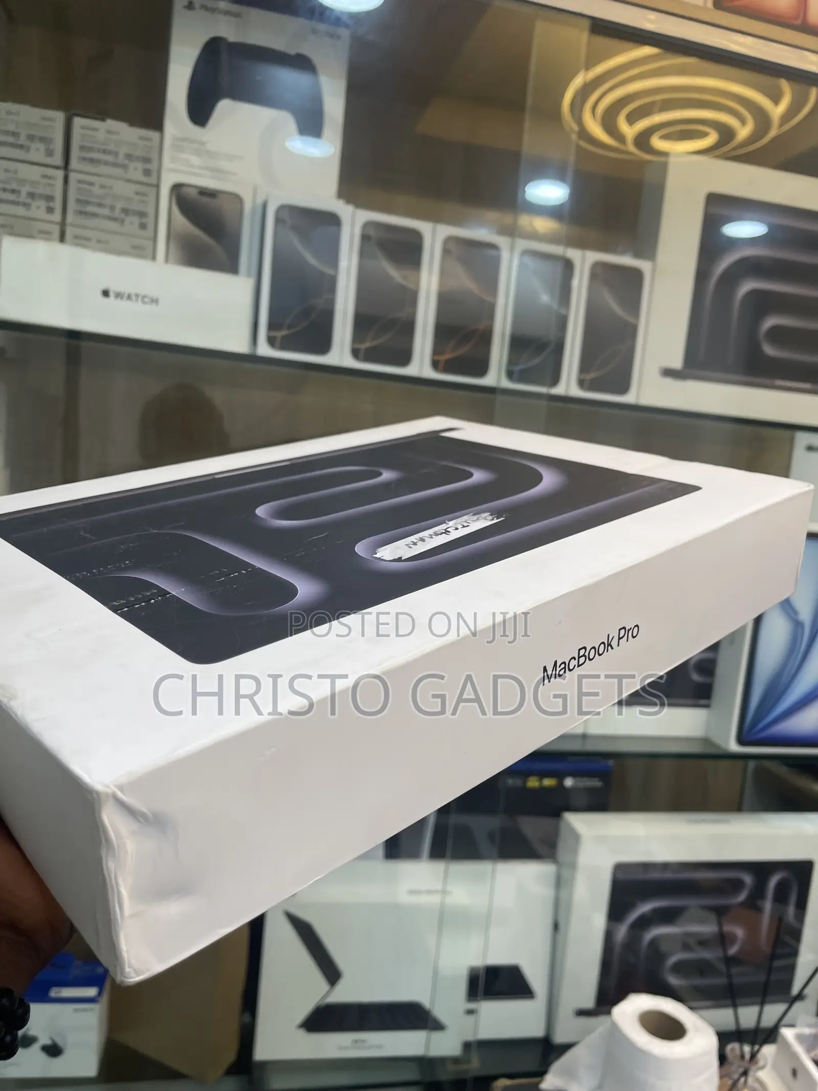 New Laptop Apple MacBook Pro 2024 M4 Max 36GB Apple M4 Max SSD 1T