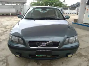 Volvo S60 2002 Green