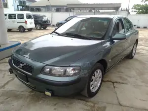 Volvo S60 2002 Green