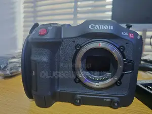 Canon Eos C70
