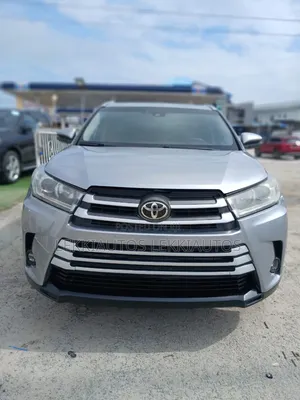 Toyota Highlander Limited Platinum 4dr SUV AWD (3.5L 6cyl 6A) 2015