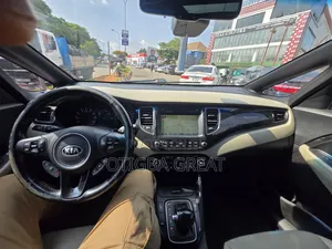 Kia Rondo 2015 White