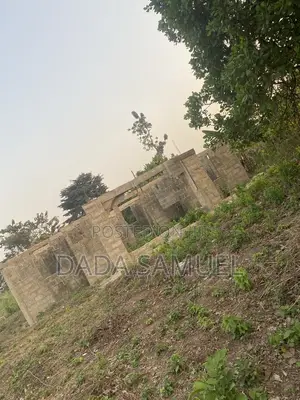 4 Bedroom House on Full Plot, Roofing Remaining – Ewekoro Ogun State