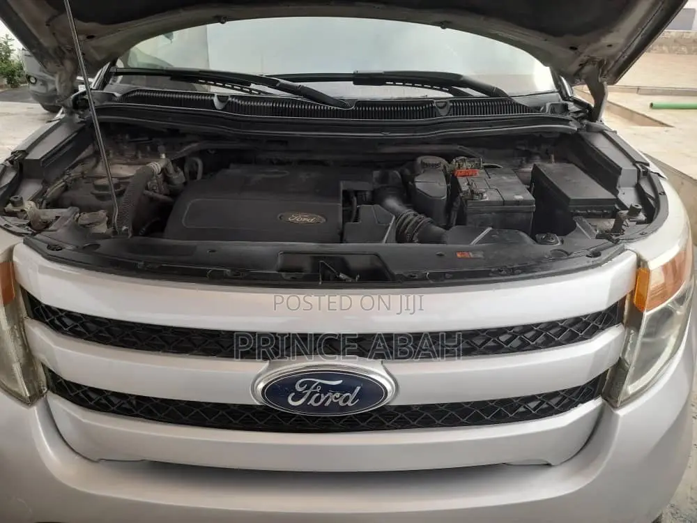 Ford Explorer XLT 4dr SUV AWD (3.5L 6cyl 6A) 2014 Silver