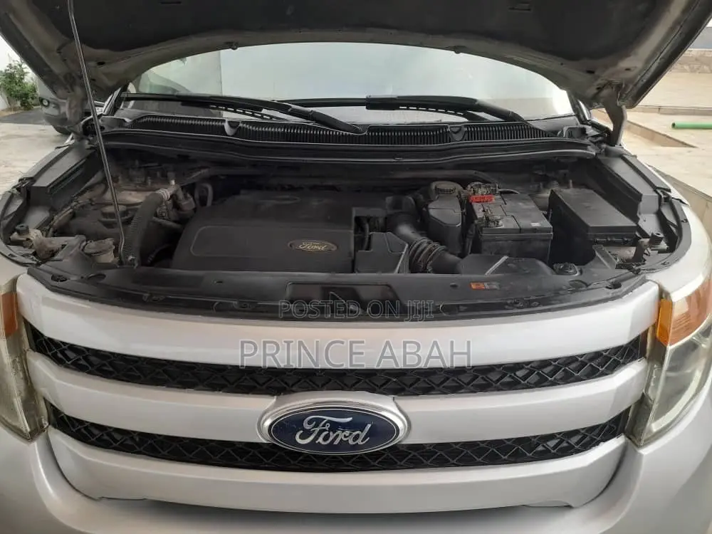 Ford Explorer XLT 4dr SUV AWD (3.5L 6cyl 6A) 2014 Silver