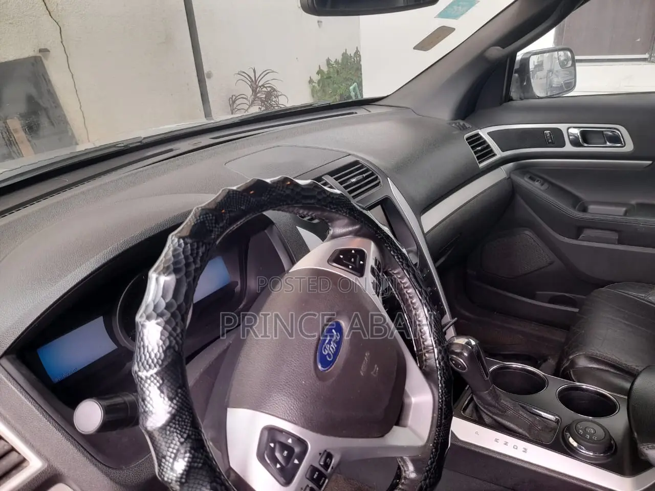 Ford Explorer XLT 4dr SUV AWD (3.5L 6cyl 6A) 2014 Silver