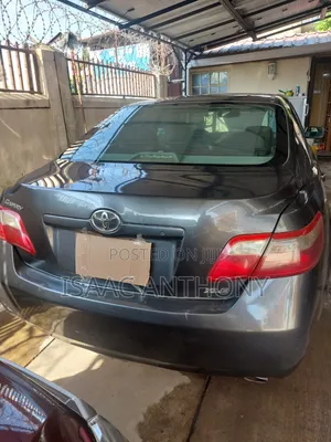 Toyota Camry XLE 4dr Sedan (2.4L 4cyl 5A) 2009 Gray