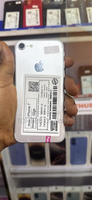 New Apple iPhone 7 32 GB Black