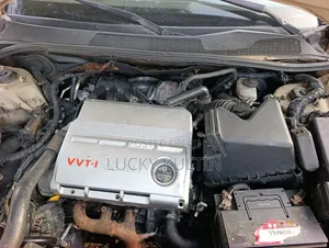 Toyota Highlander V6 2005 Gold