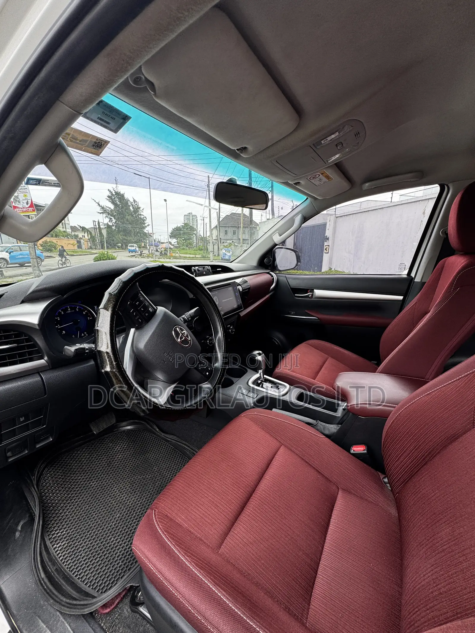 Toyota Hilux 2020 White