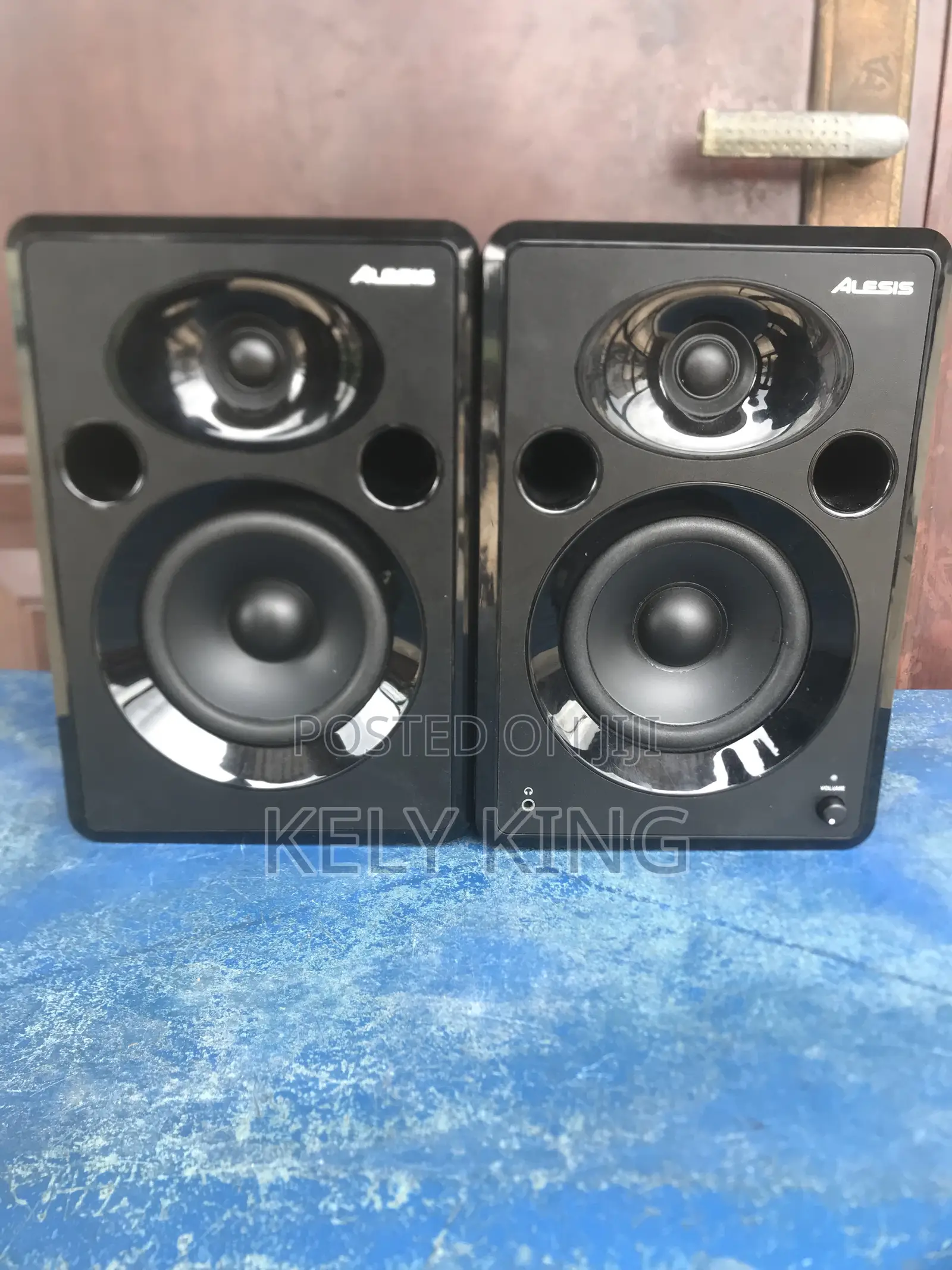 Alesis Elevate 5 Powered Studio Speakers