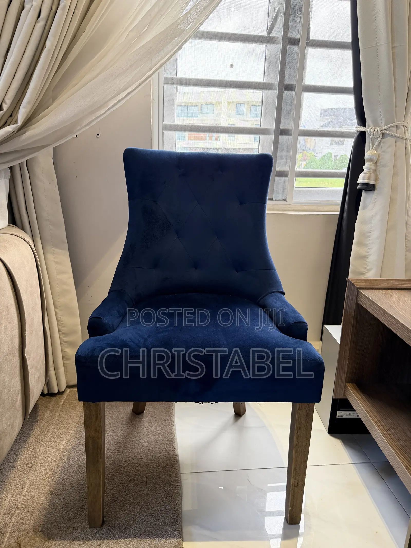 Royal Blue Tufted Single Seater Chair.