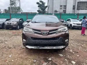 Toyota RAV4 2014 Brown