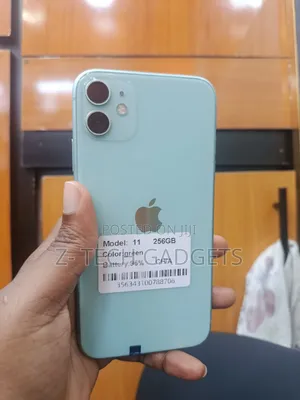 Apple iPhone 11 256 GB Green
