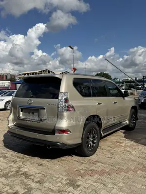 Lexus GX 460 Luxury 2020 Gold
