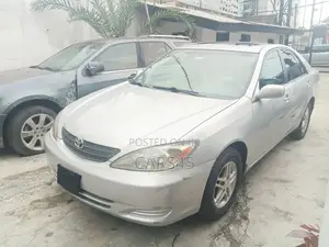 Toyota Camry 2004 Silver