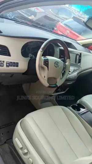 Toyota Sienna Limited 7 Passenger 2012 Red