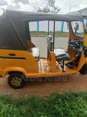 TVS 2025 Yellow