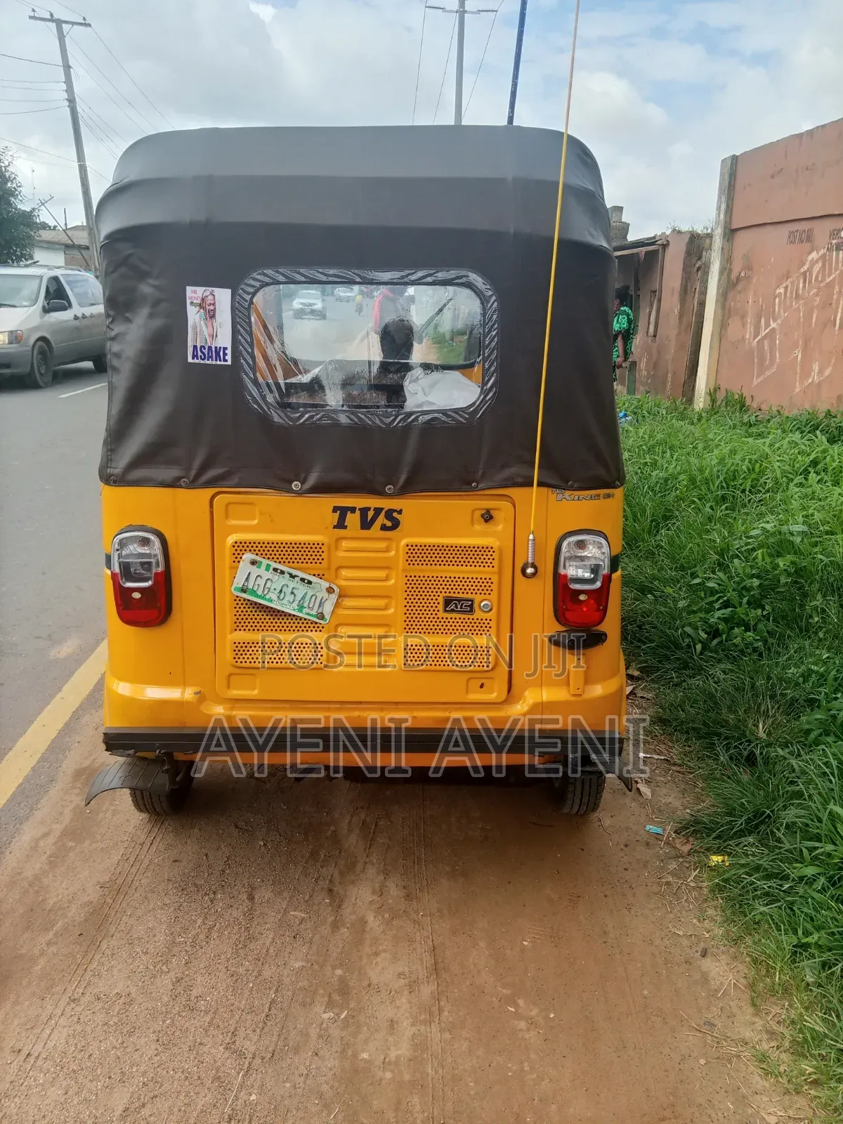 TVS 2025 Yellow