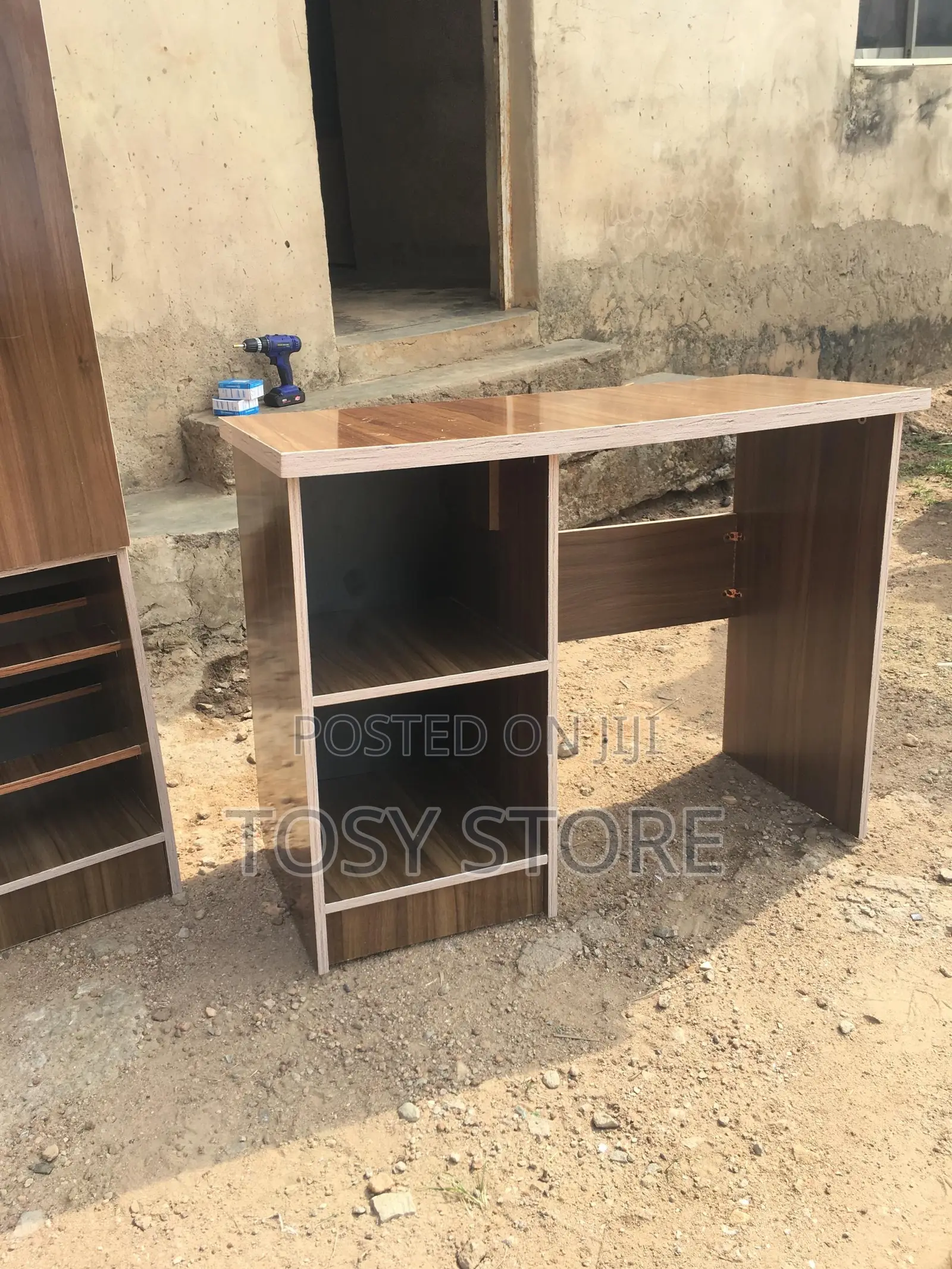 Reading Table