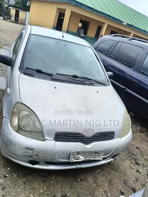 Toyota Yaris 2004 Silver