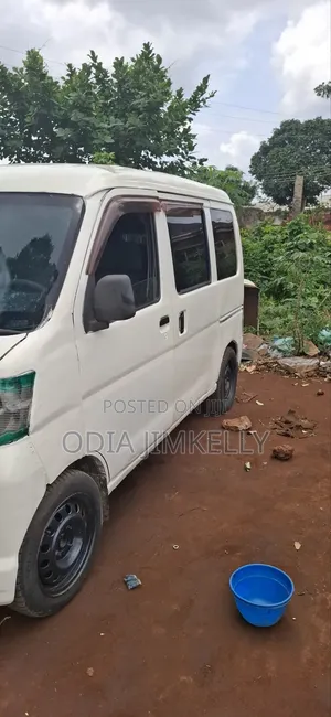 Daihatsu Hijet 2004 White