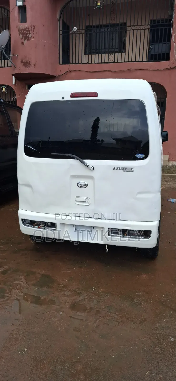 Daihatsu Hijet 2004 White