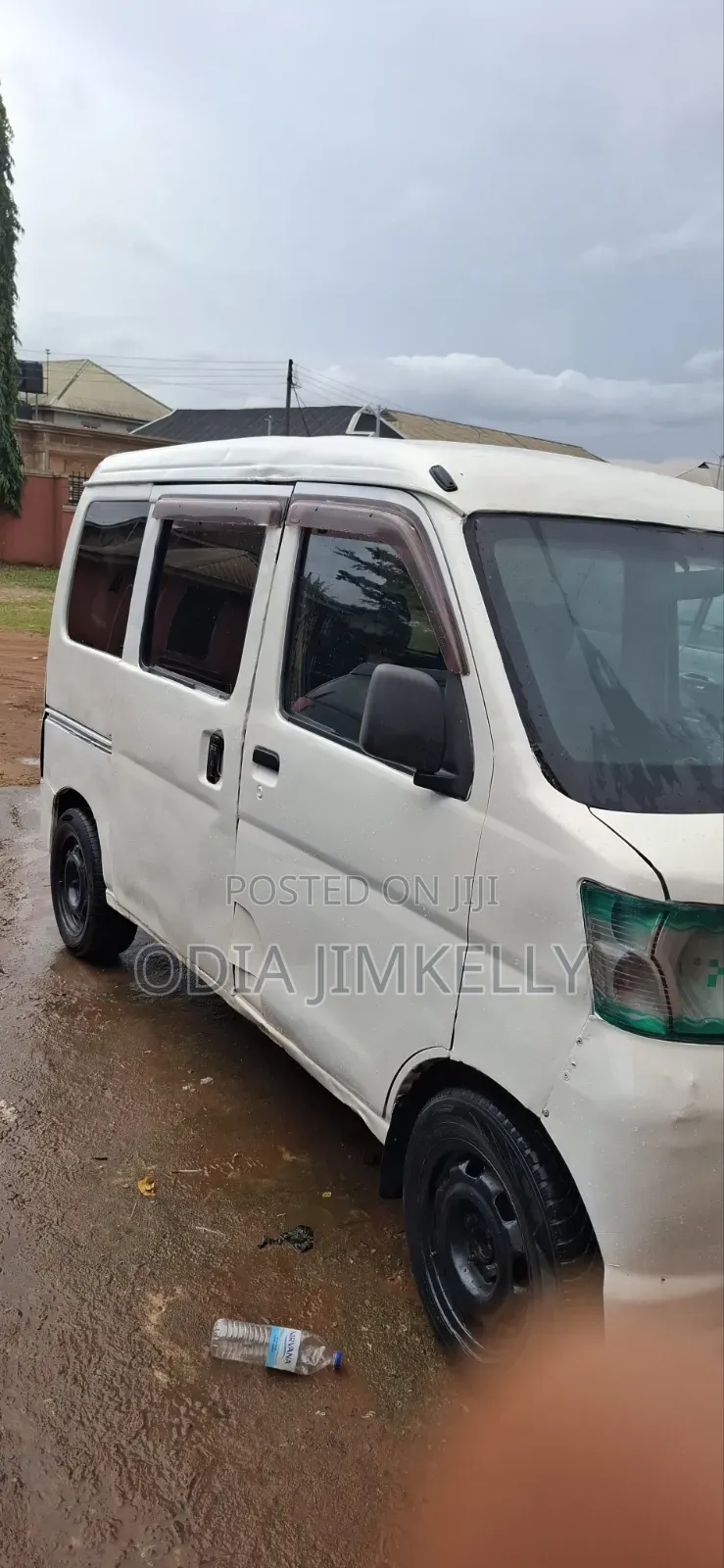 Daihatsu Hijet 2004 White