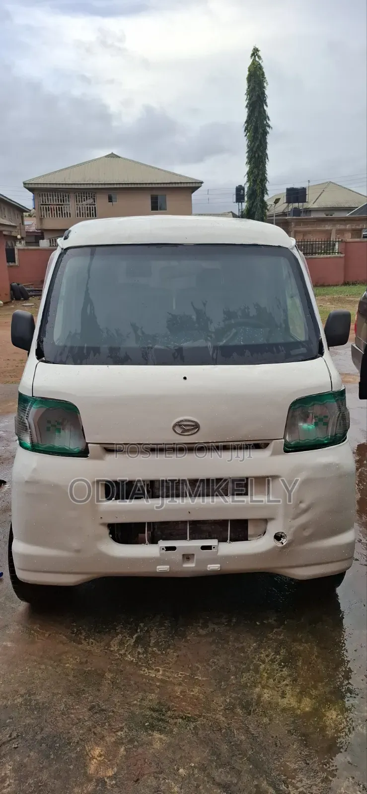 Daihatsu Hijet 2004 White
