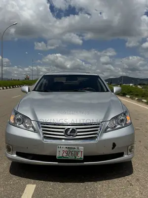 Lexus ES 350 2010 Silver