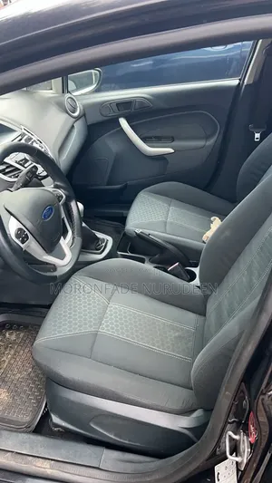 Ford Transit Connect 2010 Black
