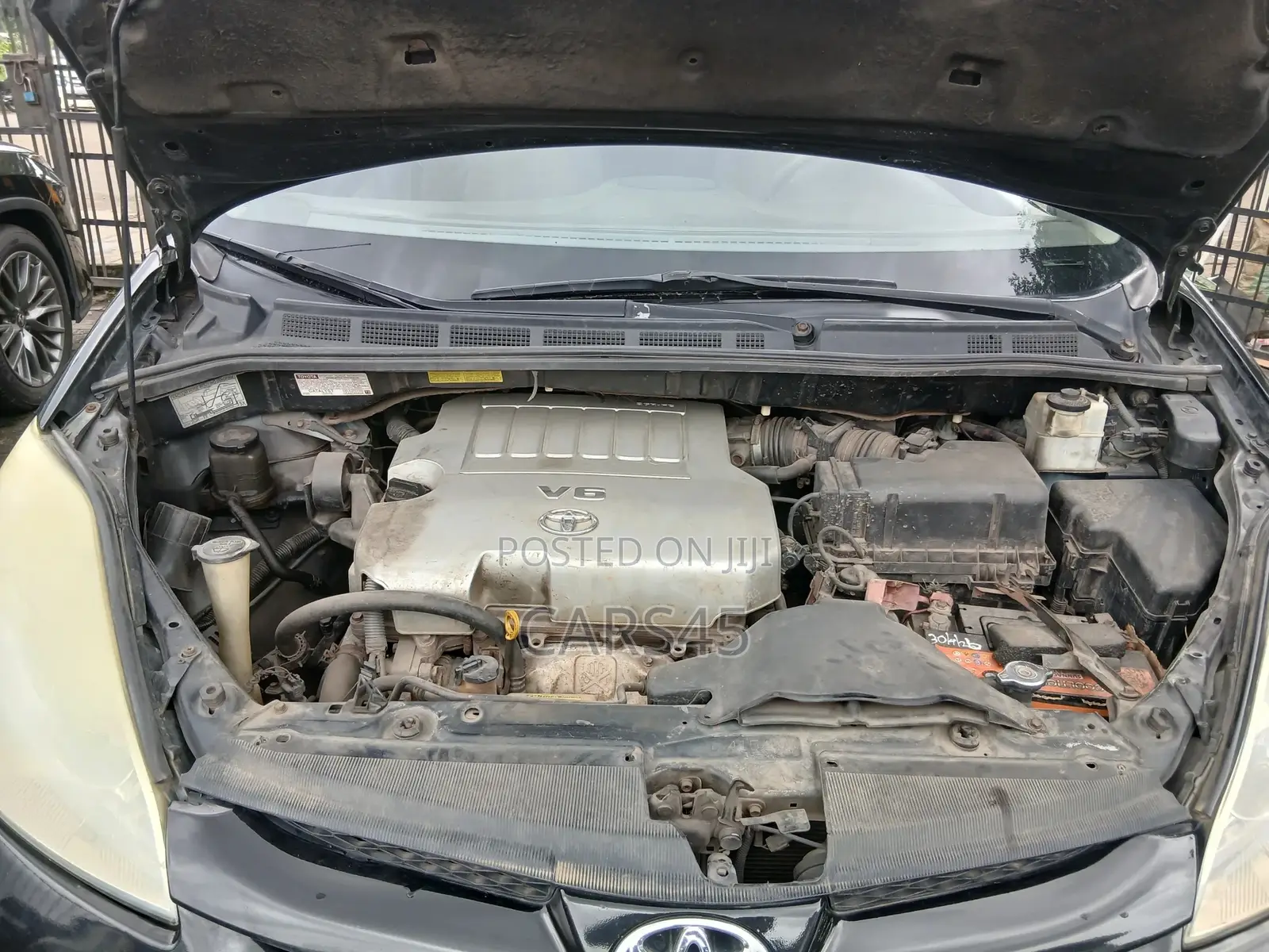 Toyota Sienna LE 2009 Black
